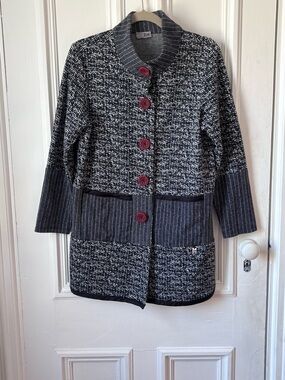 Women’s Zoe by Michael Phillips Art to Wear / Lagenlook Button Front Jacket